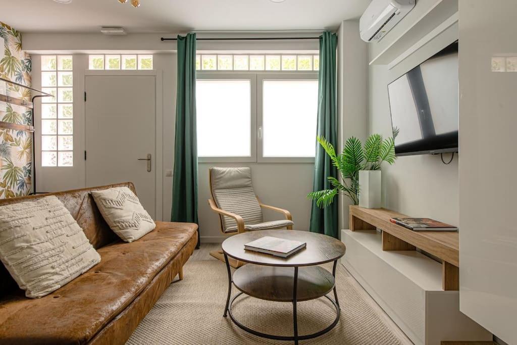 Cozy Duplex Apartment In Barrio De Salamanca - Heredia Madrid Kültér fotó